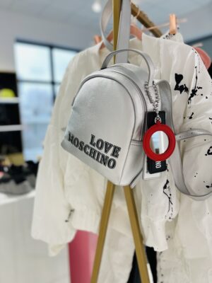 Srebrny plecaczek LOVE MOSCHINO
