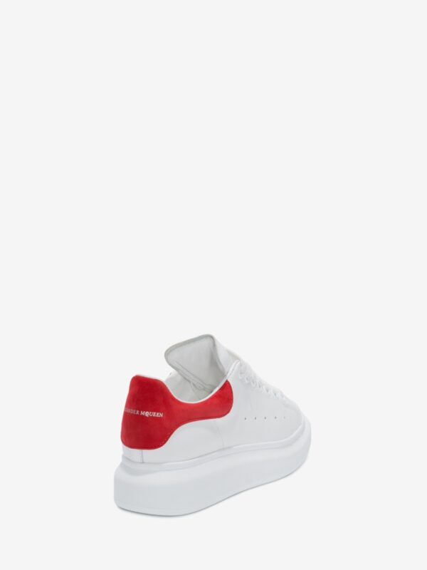 Białe sneakersy MCQUEEN z czerwoną podpietką