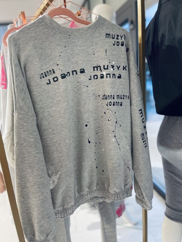 Joanna Muzyk bluza dresowa Logo Grey+ farbka