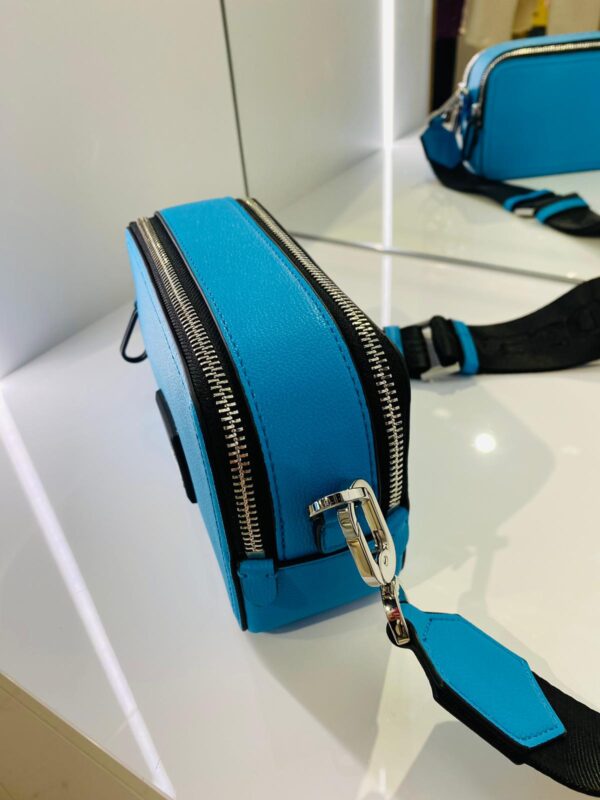 Niebieska torebka “na aparat” KLJ
