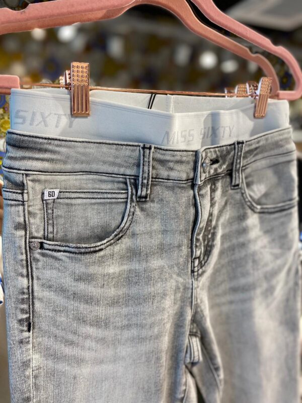 Miss Sixty jeansy z gumą